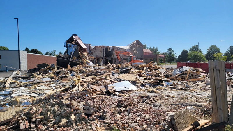 Days Inn & Suites by Wyndham - From Wwmt
